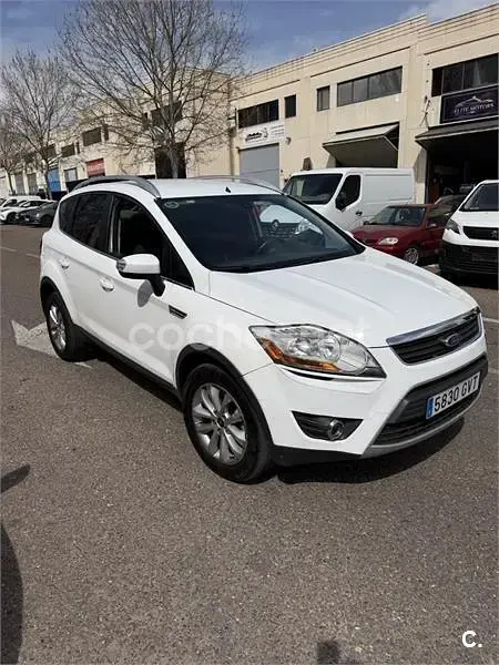 Usado Ford Kuga Titanium 136 CV (100 kW) 2010 Blanco SUV