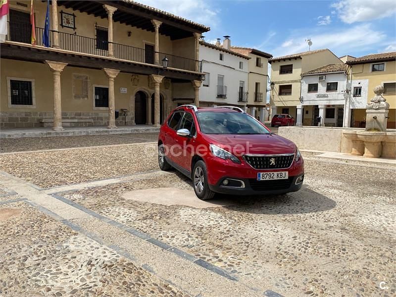Granate Usado 2017 Peugeot 2008 Style SUV | 6400 € (Super precio) - Imagen 1/4