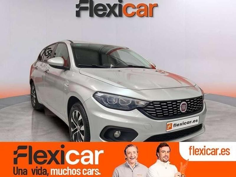 Usado Fiat Tipo Business 95 CV (69 kW) 2020 Gris Familiar