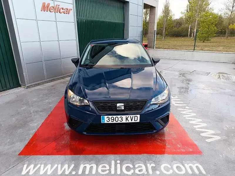 Usado Seat Ibiza Style Plus 80 CV (58 kW) 2019 Azul Utilitario