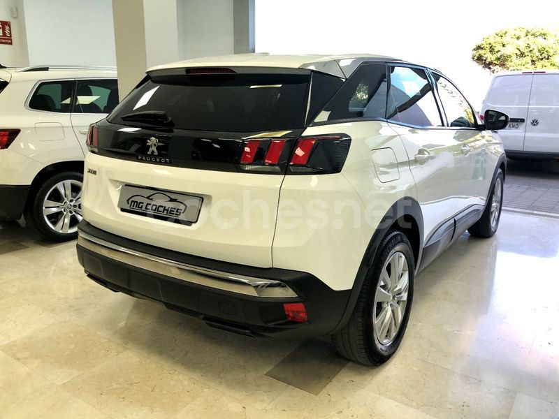 Usado Peugeot 3008 Active 130 CV (95 kW) 2018 Blanco SUV
