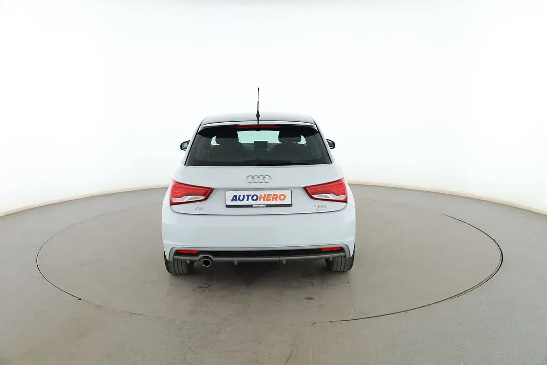 Usado Audi A1 Sportback 95 CV (69 kW) 2018 Blanco Utilitario