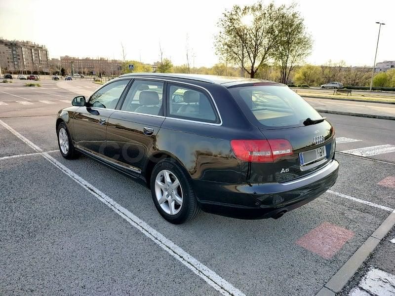 Używany Audi A6 170 KM (125 kW) 2011 Czarny Kombi