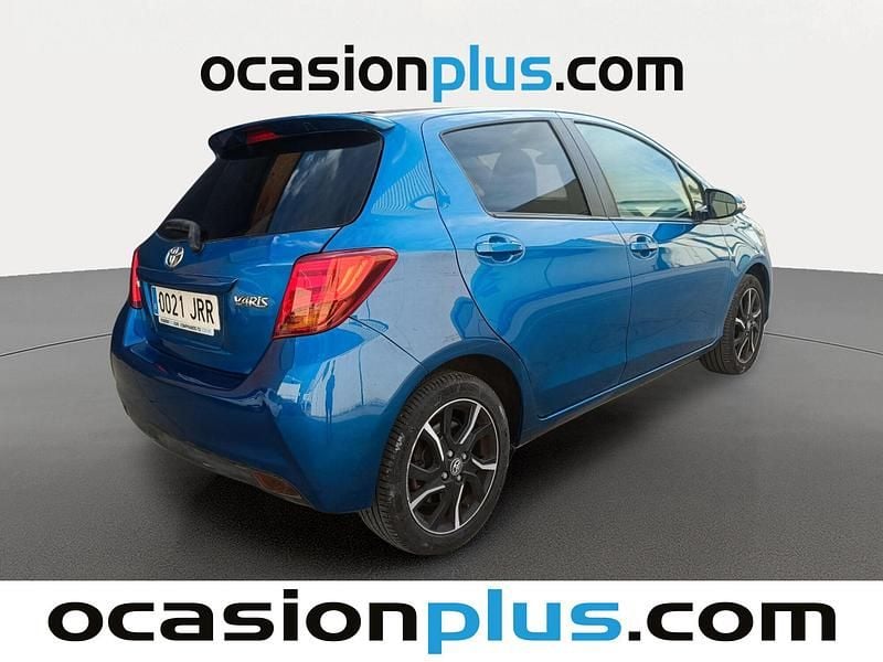 Usado Toyota Yaris Active 99 CV (72 kW) 2016 Azul Utilitario