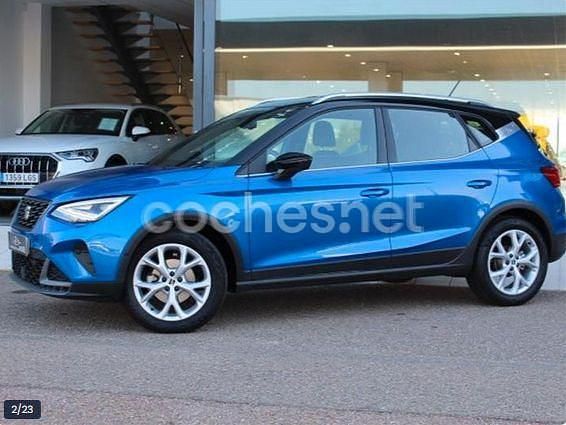 Azul Usado 2023 Seat Arona FR SUV | 20.900 € (Precio justo) - Imagen 1/4