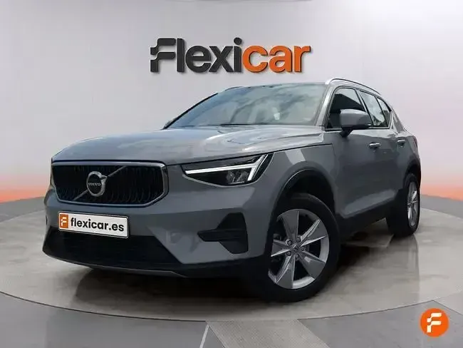Usado Volvo XC40 Core 129 CV (94 kW) 2024 Gris SUV