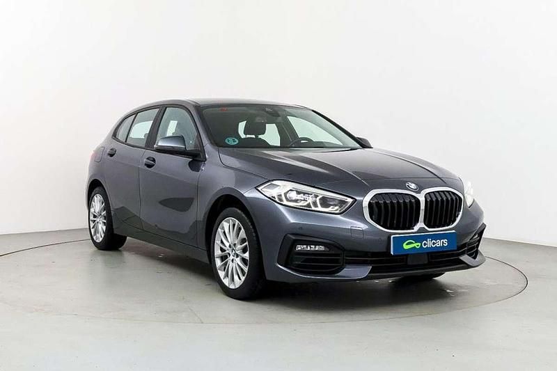 Usado BMW 116 Advantage 116 CV (85 kW) 2019 Gris Utilitario