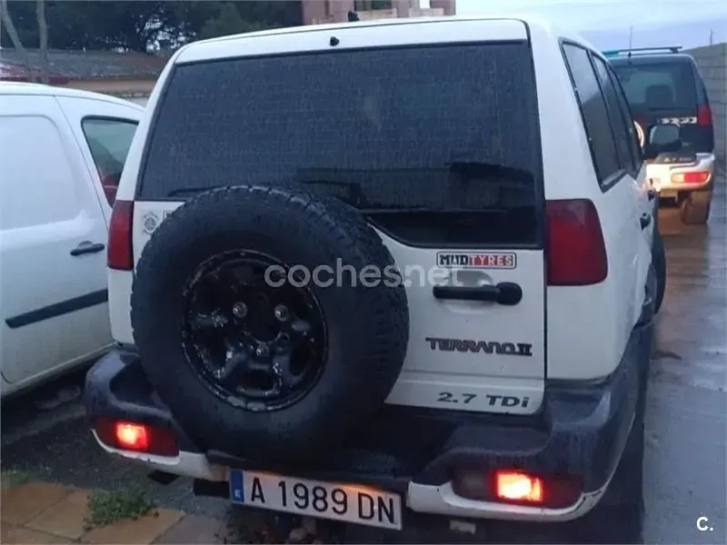 Usado Nissan Terrano 125 CV (91 kW) 1998 Blanco SUV