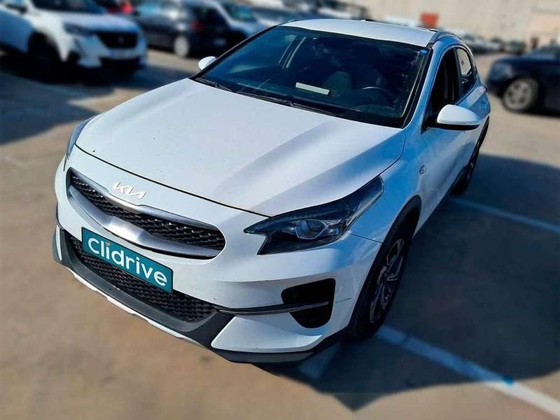 Usado Kia XCeed 120 CV (88 kW) 2022 Blanco SUV