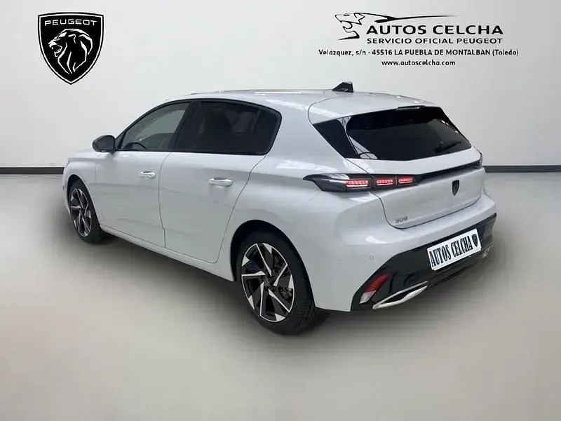 Usado Peugeot 308 Allure 130 CV (95 kW) 2024 Blanco Berlina