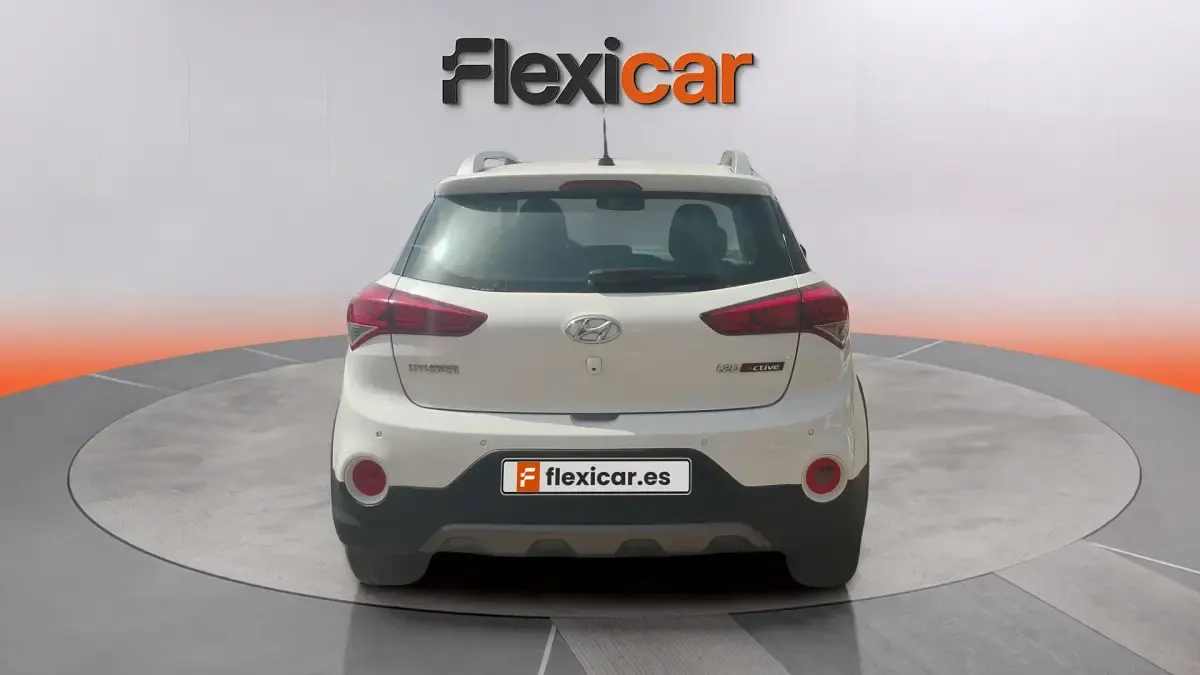 Usado Hyundai i20 Active 101 CV (74 kW) 2018 Blanco Berlina