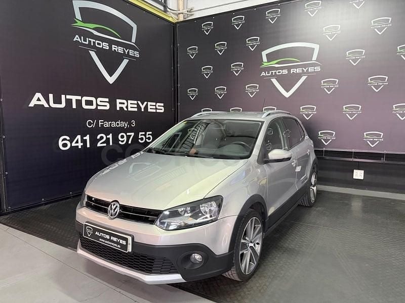 Usado VW Polo Cross 85 CV (62 kW) 2011 Beige Utilitario