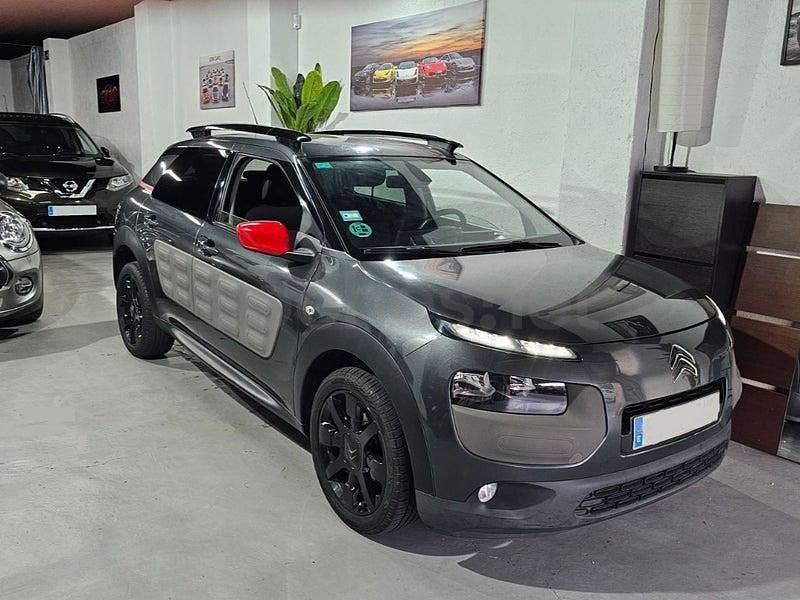 Usado Citroën C4 Shine Edition 100 CV (73 kW) 2016 Gris / plata Berlina