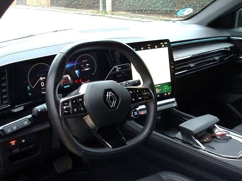 Usado Renault Austral Techno 140 CV (102 kW) 2024 Gris SUV