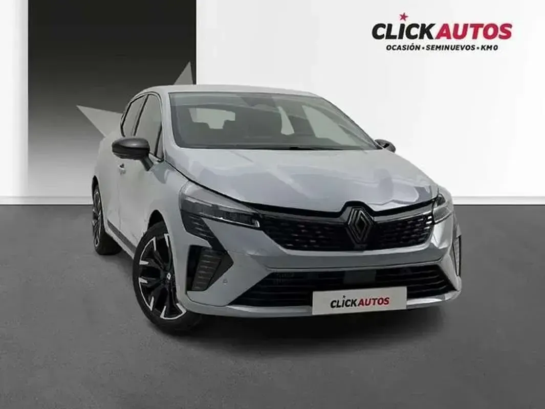 Usado Renault Clio Techno 101 CV (74 kW) 2026 Gris Utilitario
