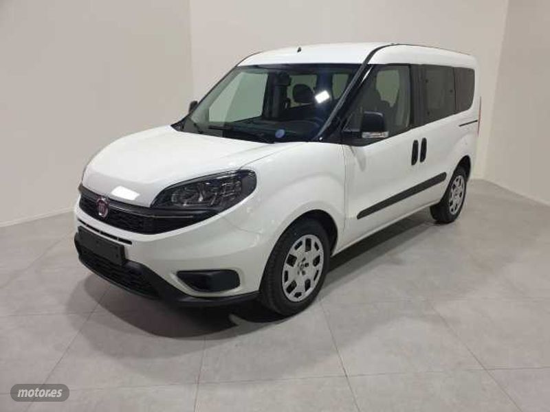Blanco Usado 2022 Fiat Doblò Monovolumen | 21.490 € (Caro) - Imagen 1/4