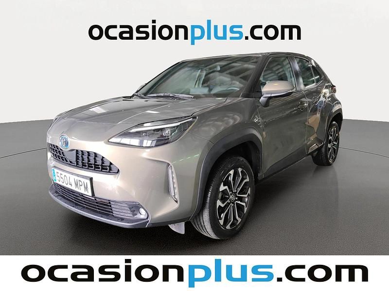 Usado Toyota Yaris Cross Active 116 CV (85 kW) 2024 Marrón SUV
