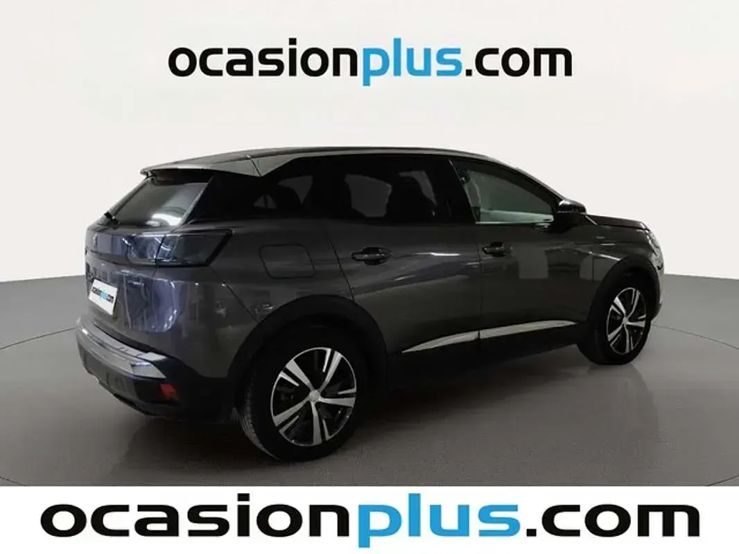 Usado Peugeot 3008 Allure 156 CV (114 kW) 2023 Gris Monovolumen