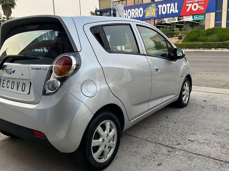 Usado Chevrolet Spark LS 68 CV (50 kW) 2011 Gris / plata Utilitario