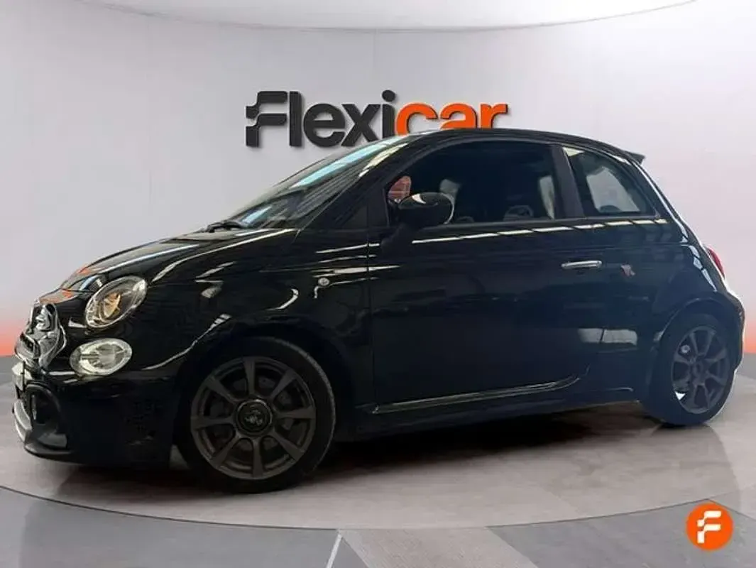 Usado Abarth 595 165 CV (121 kW) 2022 Negro Berlina