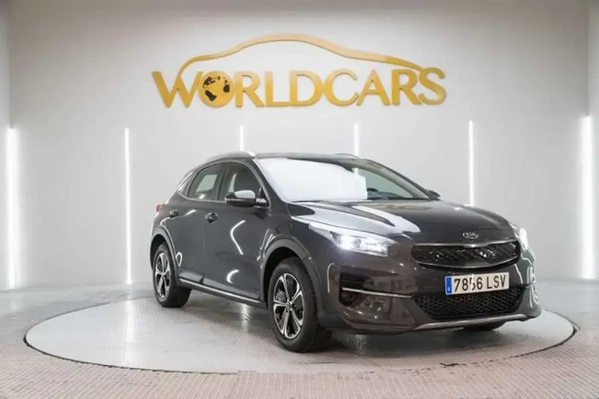 Usado Kia XCeed 141 CV (103 kW) 2021 Gris SUV