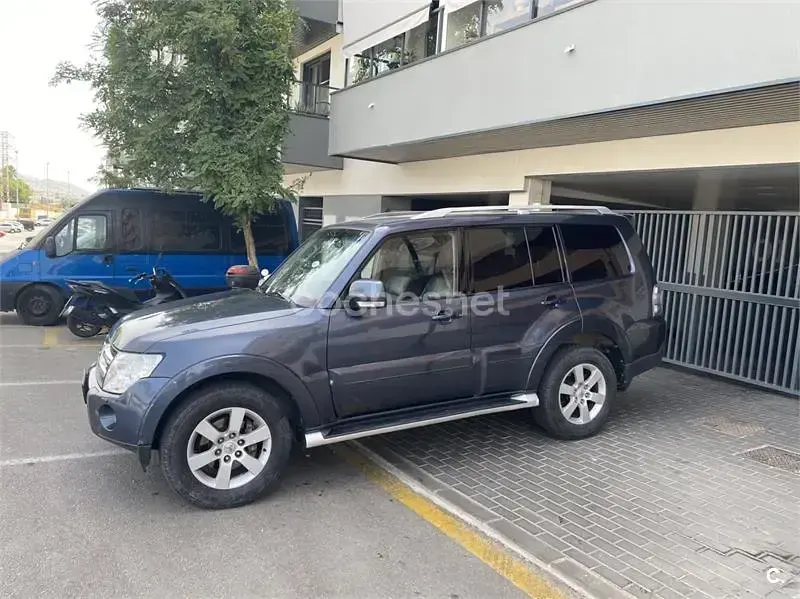 Usado Mitsubishi Montero 170 CV (125 kW) 2008 Azul SUV
