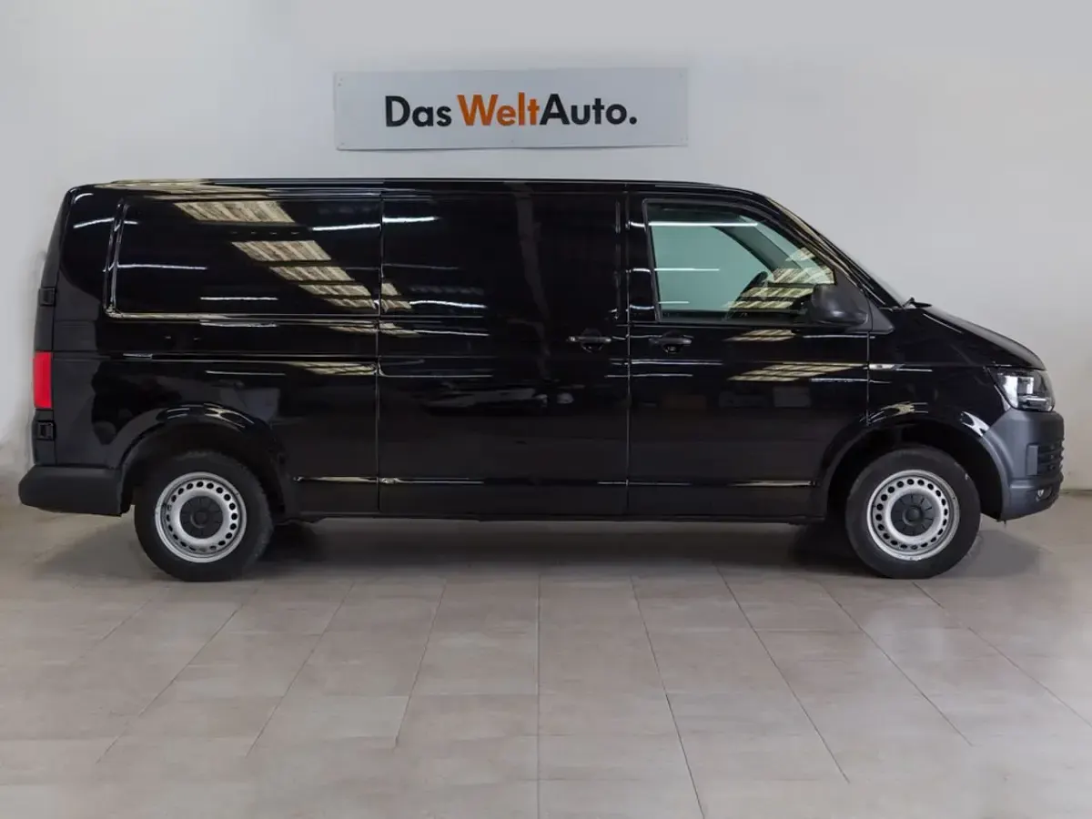 Käytetty VW Transporter 102 HP (75 kW) 2018 Musta Van