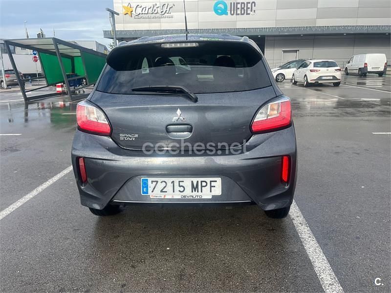 Usado Mitsubishi Space Star Motion 71 CV (52 kW) 2024 Gris / plata Berlina