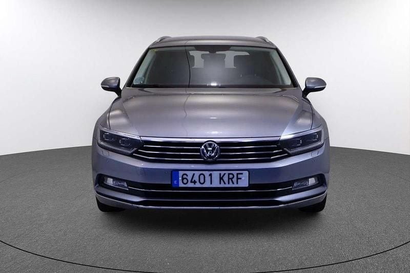 Usado VW Passat Sportline 150 CV (110 kW) 2018 Gris Familiar