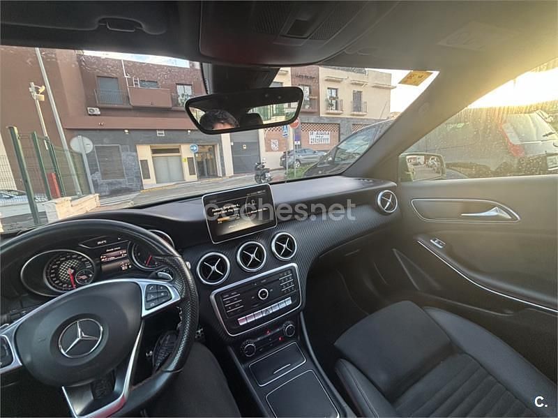 Usado Mercedes A200 AMG line 136 CV (100 kW) 2016 Verde Berlina
