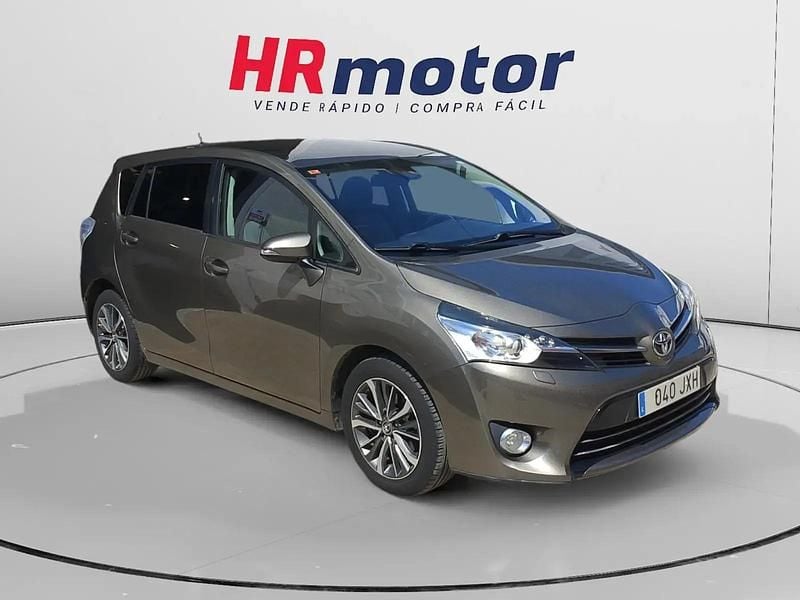 Usado 2017 Toyota Verso Business Edition Monovolumen | 14.640 € (Precio justo) - Imagen 1/4