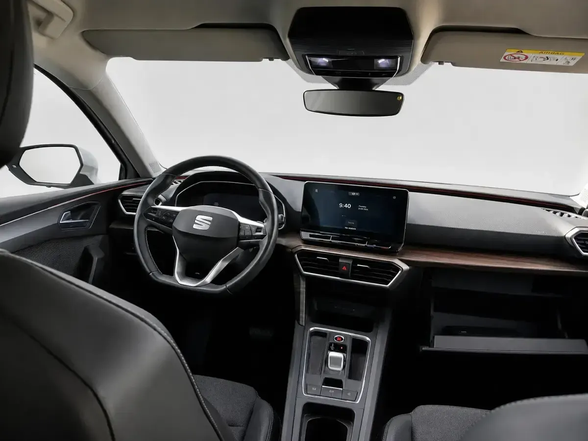 Usado Seat Leon XCELLENCE 204 CV (150 kW) 2021 Blanco Familiar