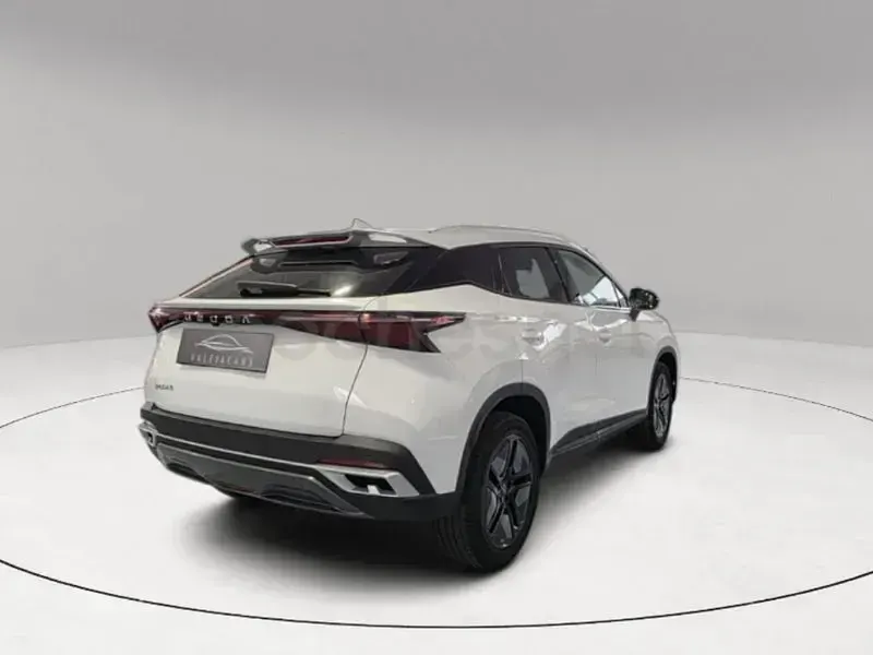 Usado Omoda 5 147 CV (108 kW) 2025 Blanco SUV