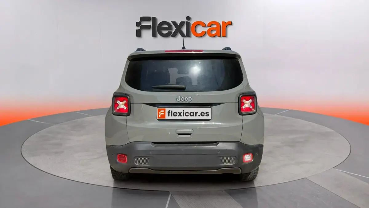 Usado Jeep Renegade Night Eagle 120 CV (88 kW) 2022 Gris SUV
