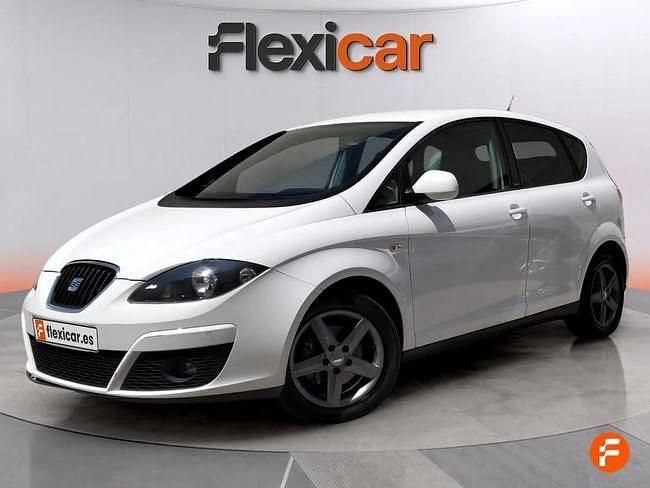 Usado Seat Altea Ecomotive 105 CV (77 kW) 2015 Blanco Monovolumen