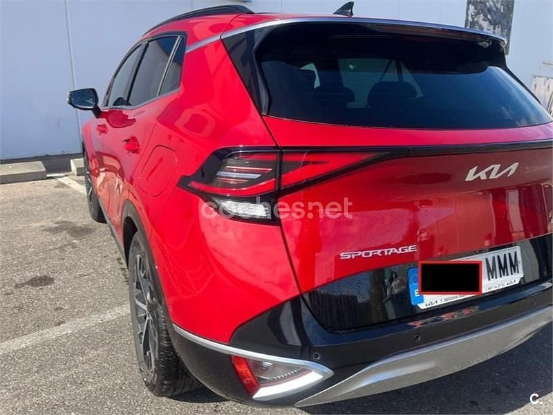 Rojo Usado 2023 Kia Sportage SUV | 31.000 € (Precio justo) - Imagen 1/4