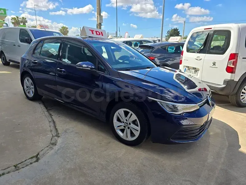 Usado VW Golf VIII 115 CV (84 kW) 2022 Azul Berlina