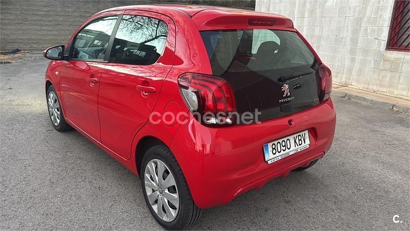 Usado Peugeot 108 82 CV (60 kW) 2017 Rojo Utilitario