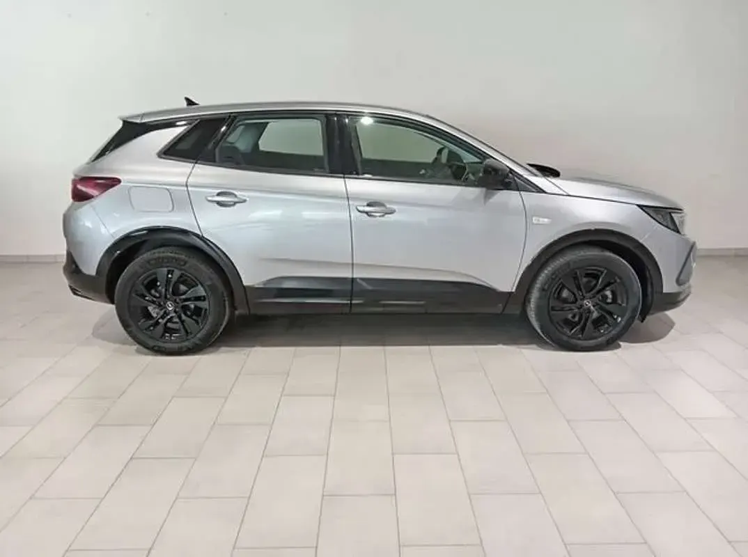 Usado Opel Grandland X S 131 CV (96 kW) 2024 Gris SUV
