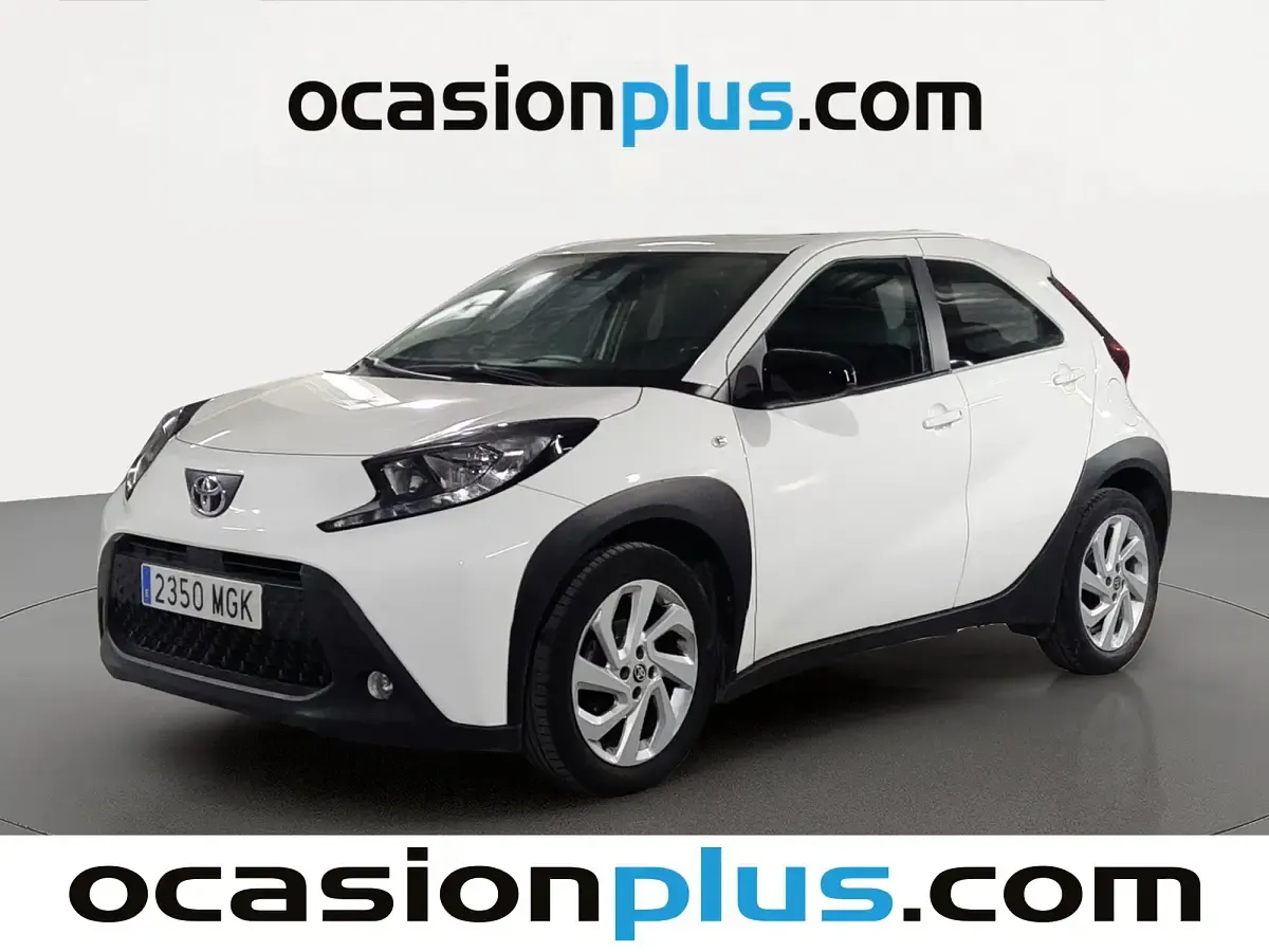 Usado Toyota Aygo X Play 72 CV (52 kW) 2023 SUV