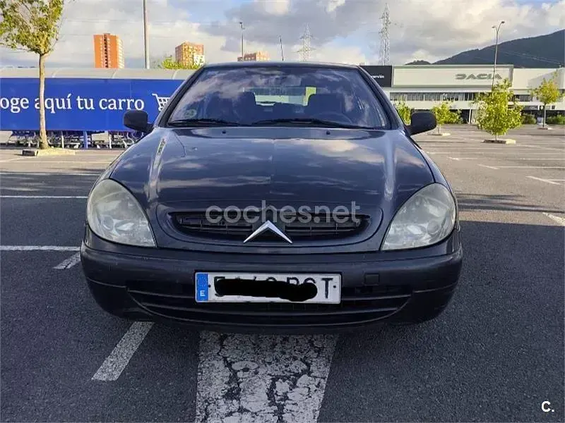 Usado Citroën Xsara Exclusive 110 CV (80 kW) 2002 Negro Berlina