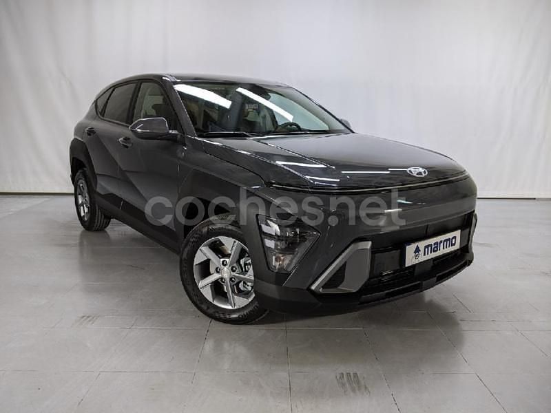 Nuevo Hyundai Kona 100 CV (73 kW) 2025 Gris / plata SUV