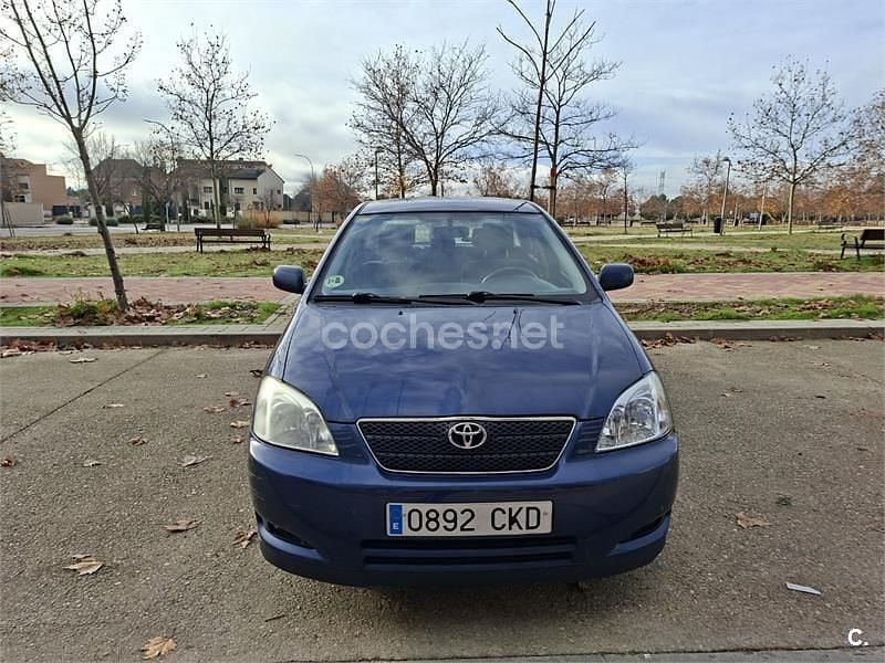 Usado Toyota Corolla Sol 110 CV (80 kW) 2003 Azul Berlina