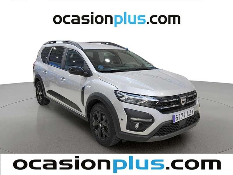 Usado Dacia Jogger Extreme 101 CV (74 kW) 2022 Plateado Monovolumen