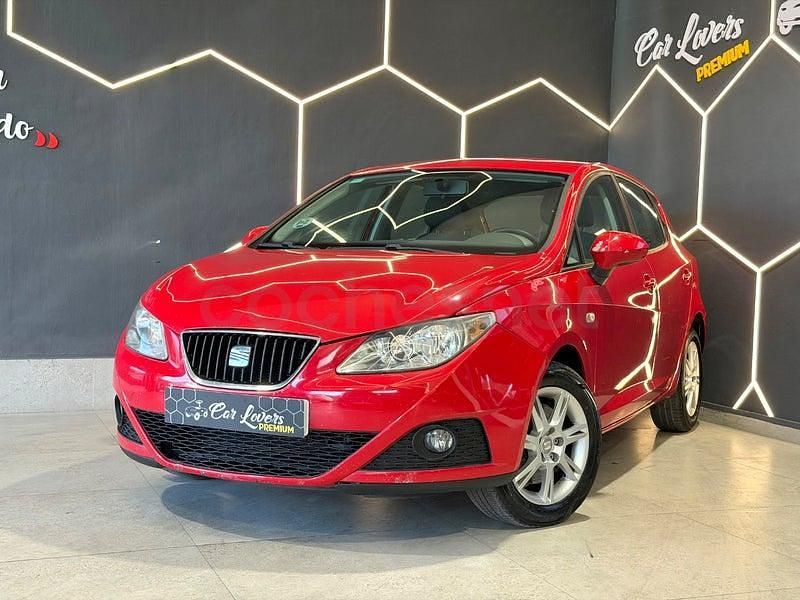 Usado Seat Ibiza Style 105 CV (77 kW) 2010 Rojo Berlina