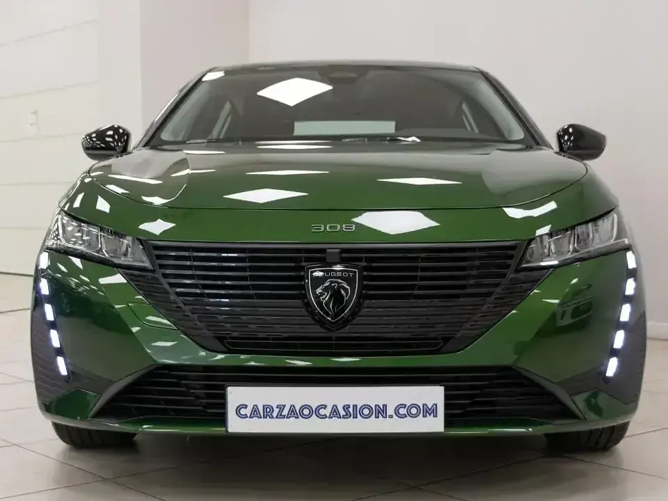 Usado Peugeot 308 Active 130 CV (95 kW) 2022 Verde Berlina