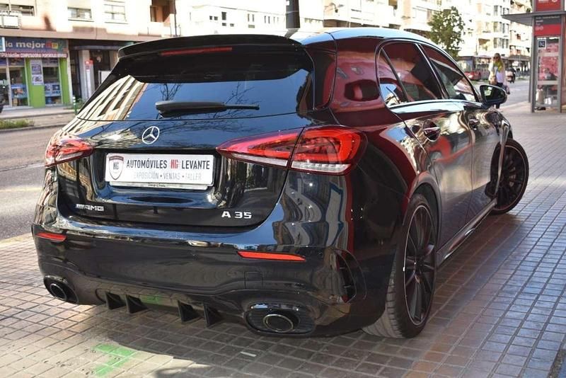 Usado Mercedes A35 AMG AMG 306 CV (225 kW) 2020 Negro Utilitario