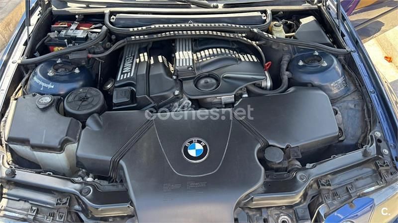 Usado BMW 318 143 CV (105 kW) 2004 Azul Berlina