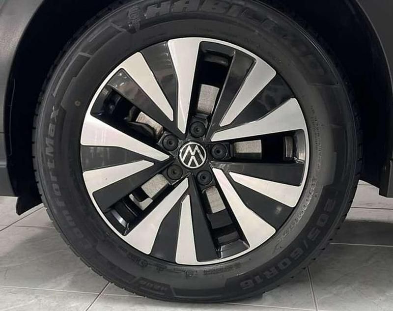 Usado VW Taigo 110 CV (80 kW) 2022 Blanco SUV