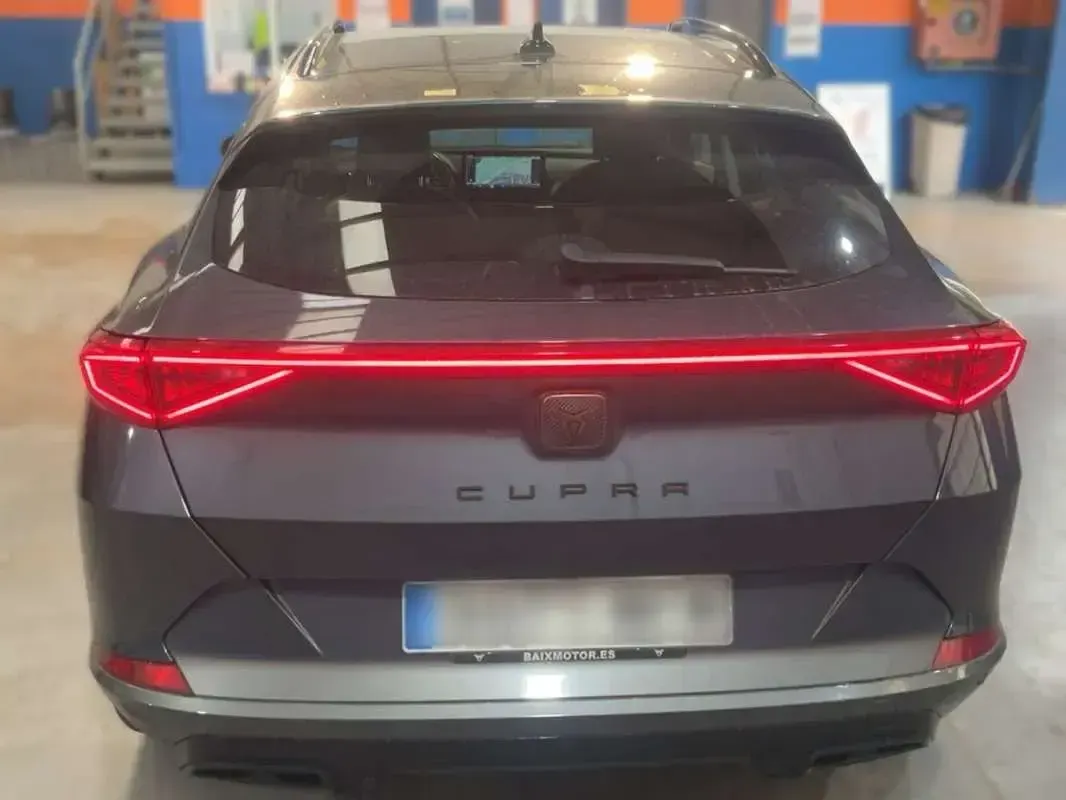 Usado Cupra Formentor 150 CV (110 kW) 2023 Gris SUV